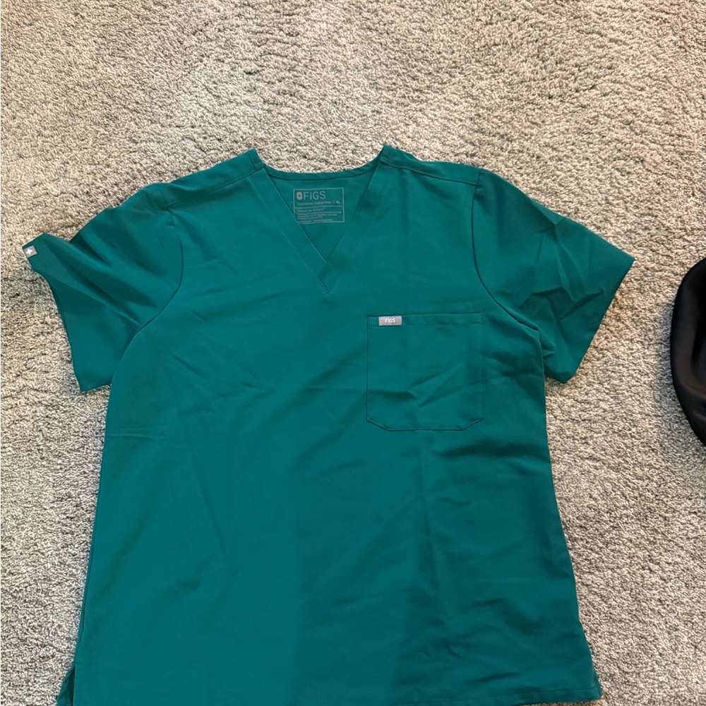 Figs Catarina Scrub top Hunter green